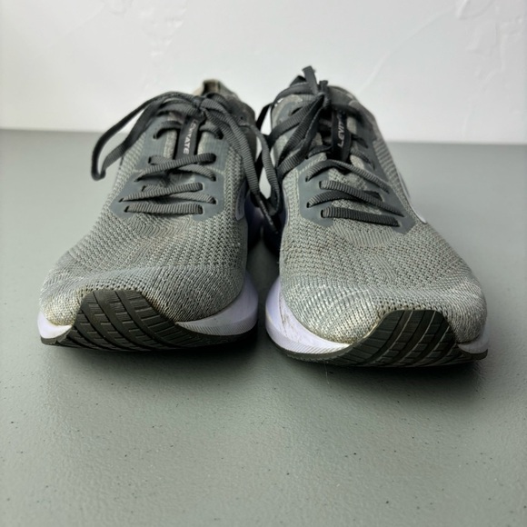 Brooks Levitate 4 Women's Running Athletic Sneakers Shoes Size 9 Gray Purple - Picture 10 of 12